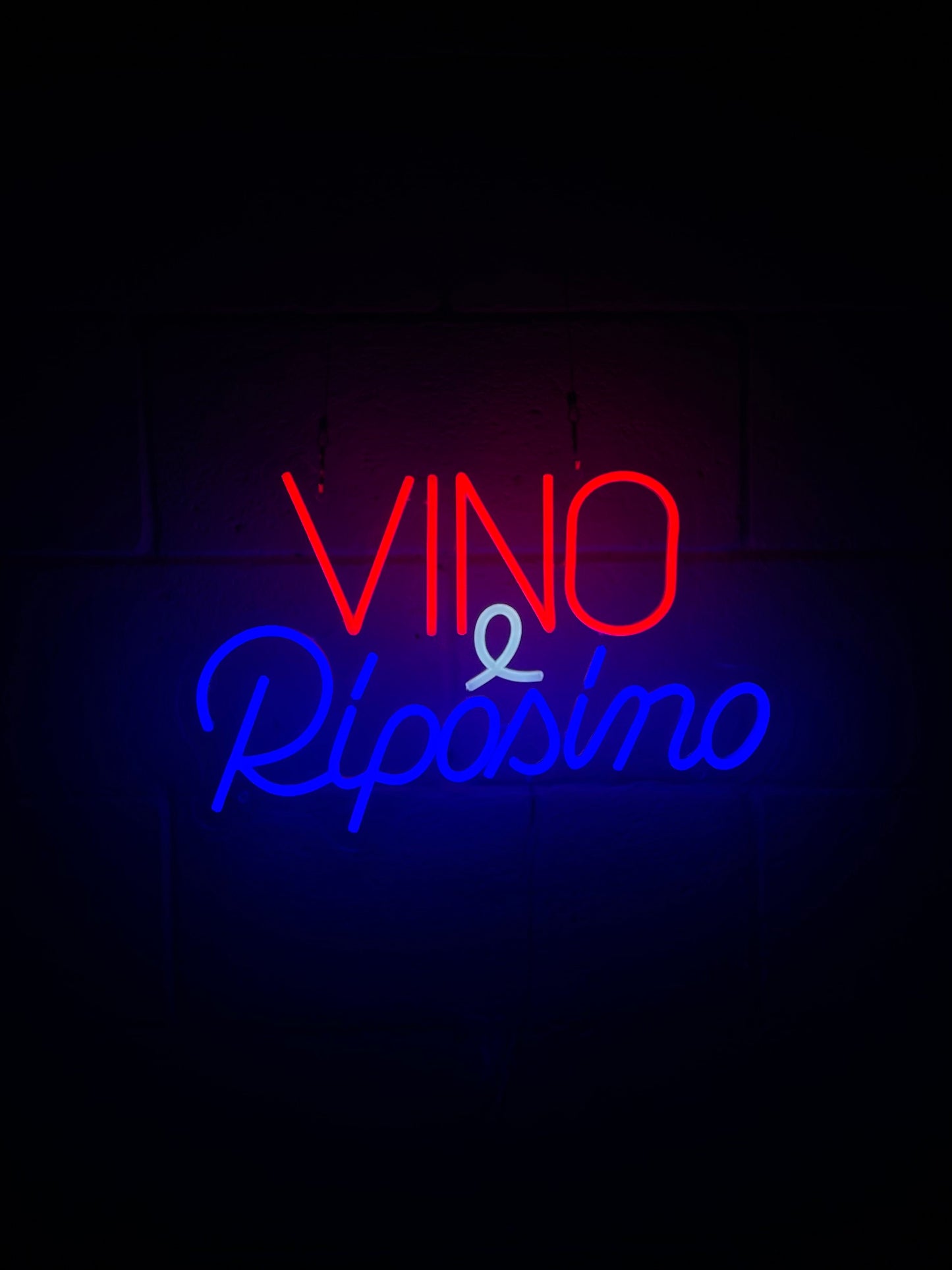 VINO & RIPOSINO