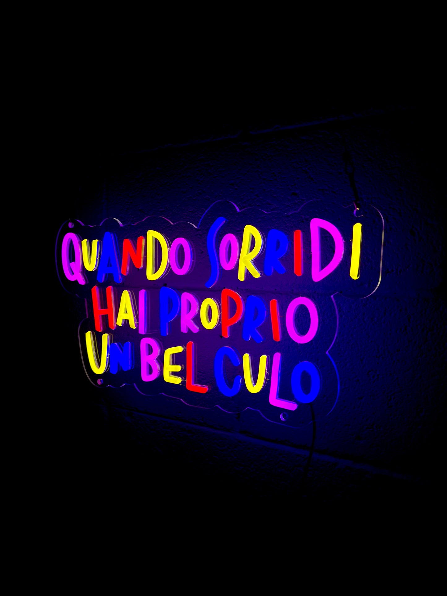 QUANDO SORRIDI HAI PROPRIO UN BEL CULO