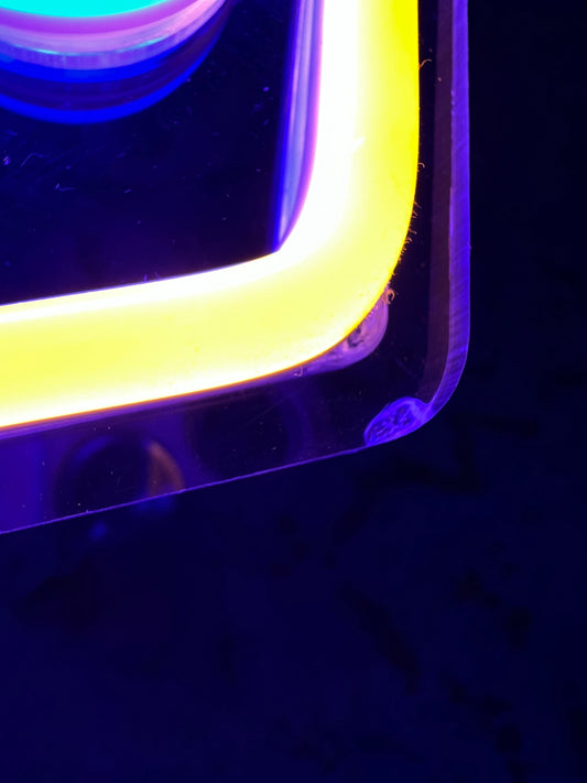 ODIO TUTTI (graffiata)