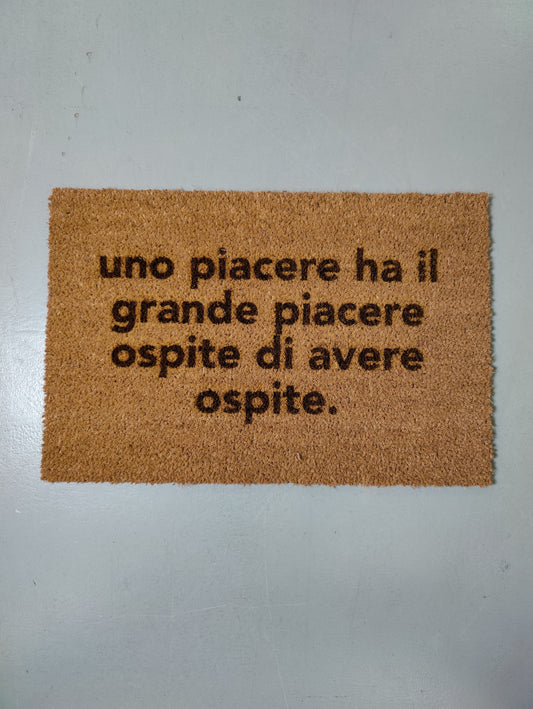 Zerbino "Uno piacere ha il grande piacere ospite di avere ospite."