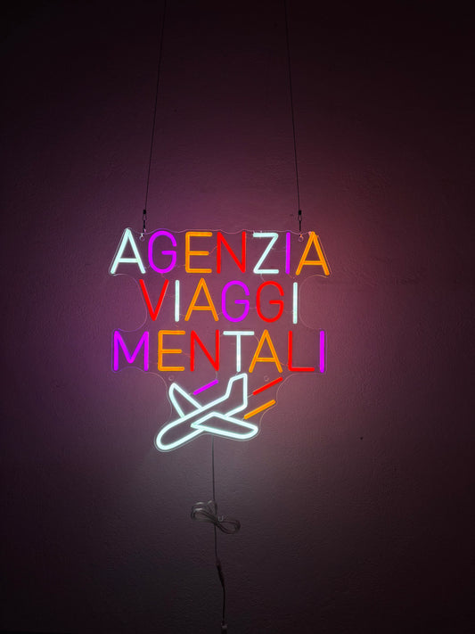 AGENZIA VIAGGI MENTALI (con graffi)