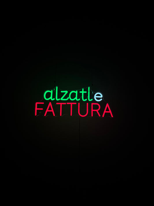 ALZATI E FATTURA (con graffi)