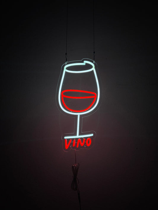 VINO (con graffi)