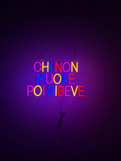 CHI NON MUORE POI RIBEVE (bruciacchiato)