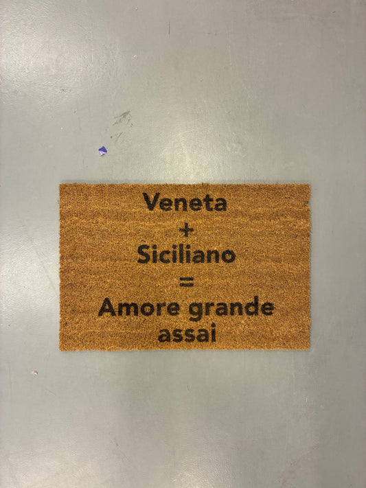 Zerbino "Veneta + Siciliano = Amore grande assai" (personalizzato spelacchiato)