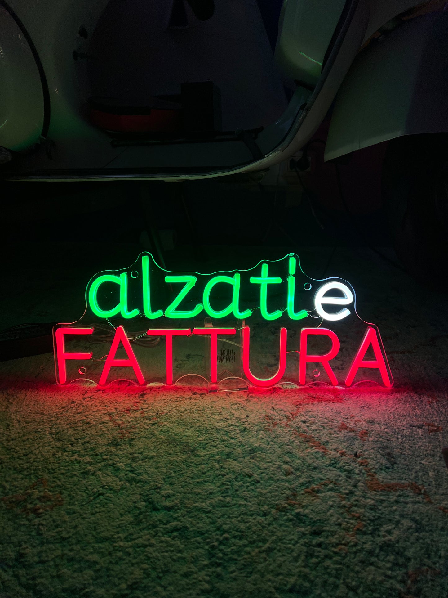 ALZATI E FATTURA (graffiata)