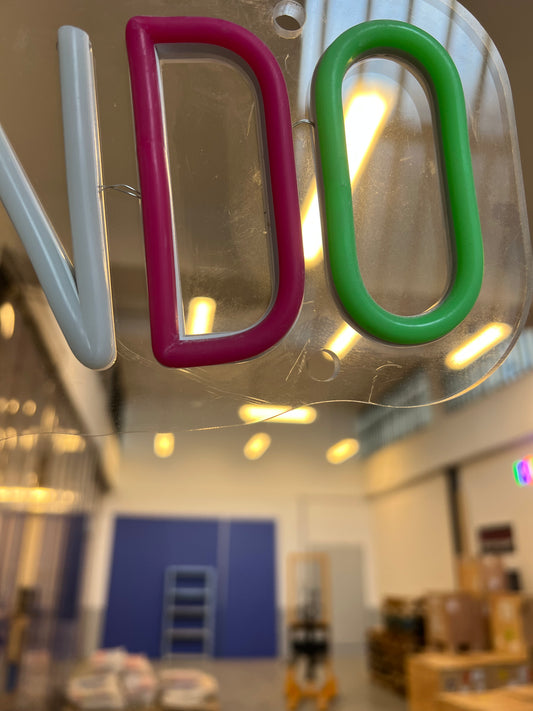 STO VOLANDO (fuori produzione + graffiata)