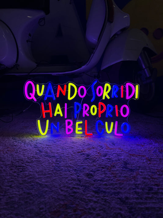 QUANDO SORRIDI HAI PROPRIO UN BEL CULO (led bruciato)