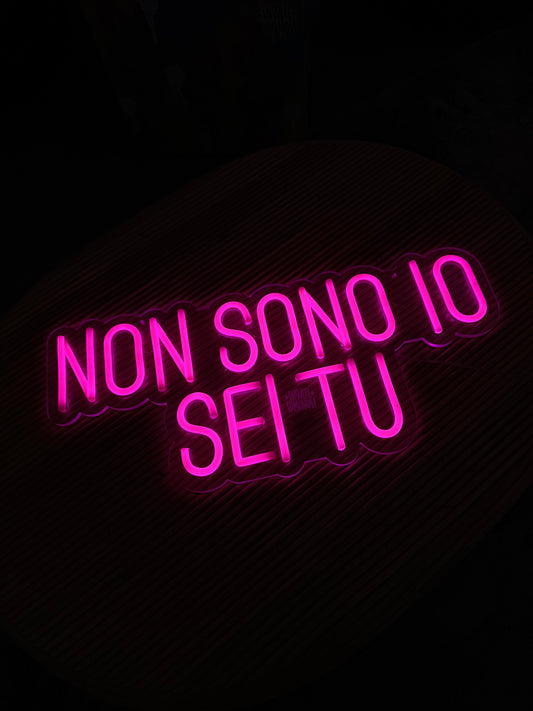 NON SONO IO SEI TU (graffiata)