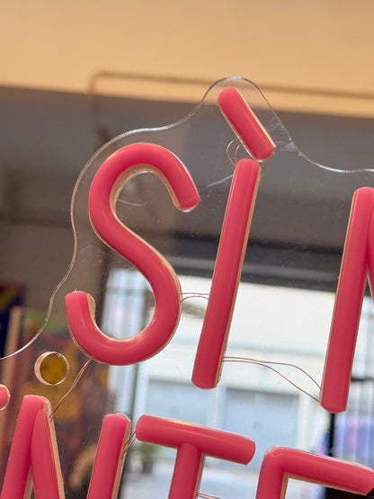 SI MA... NIENTE DI SERIO (graffiata + led bruciato)