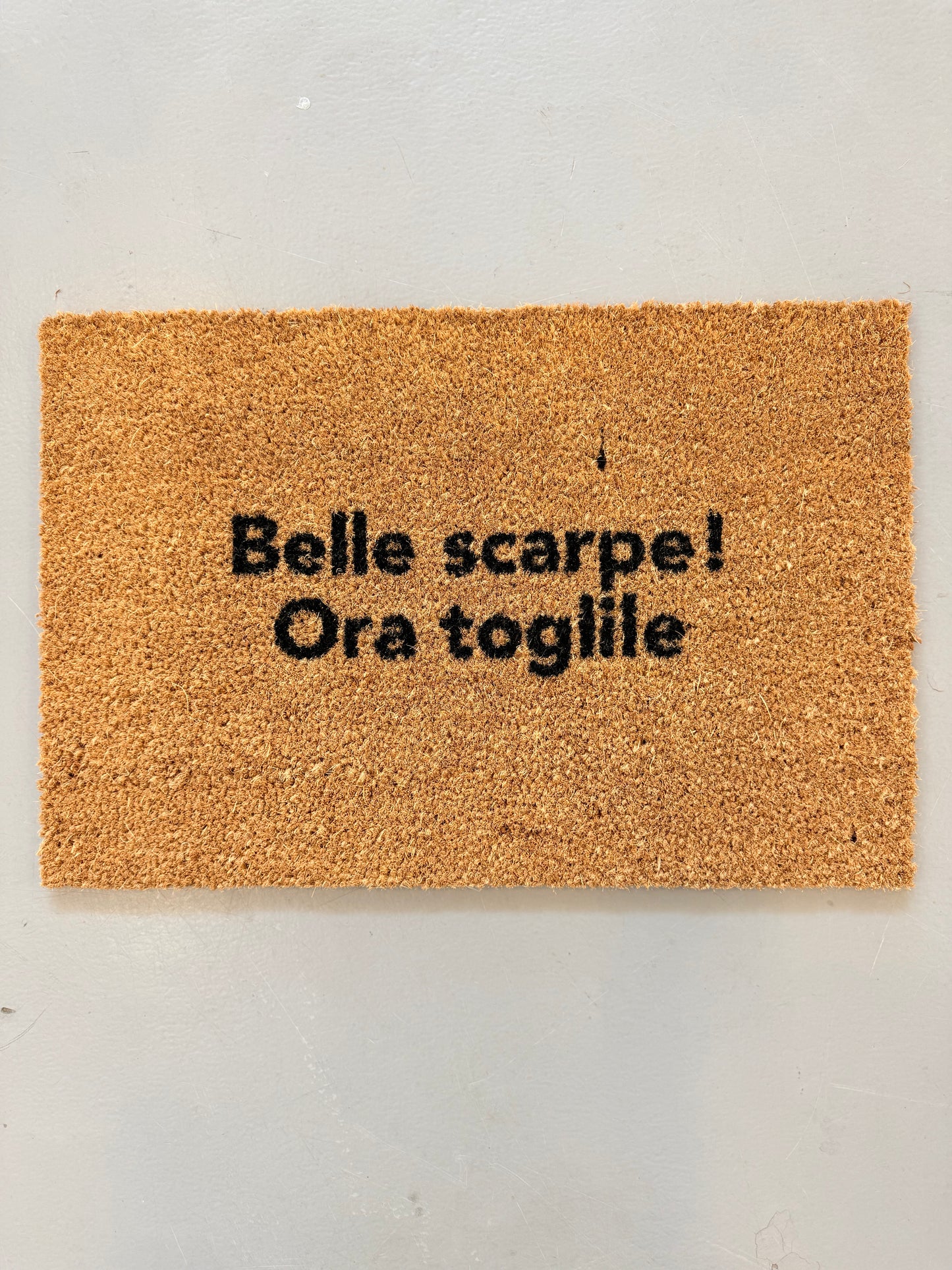 Zerbino "Belle scarpe, ora toglile" (macchiato)
