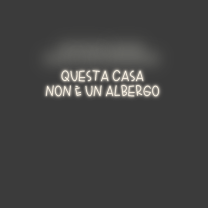 La tua scrittina Questa casa 
...