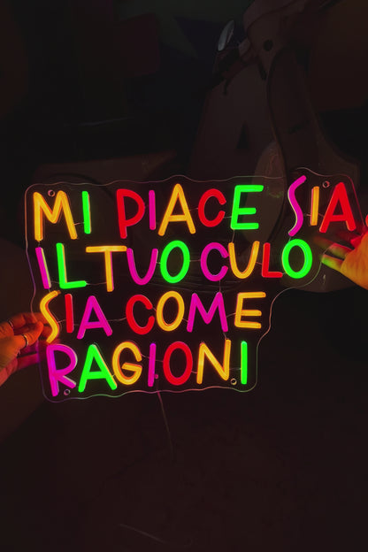 MI PIACE SIA IL TUO CULO SIA COME RAGIONI